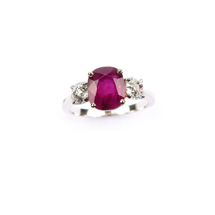 Ruby and diamond three stone ring | MasterArt
